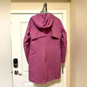 Lululemon rain rebel jacket brand new with tag